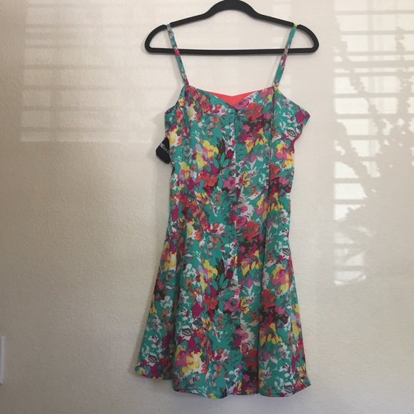 🚨SOLD 🚨 Miss Me Multicolor 90’s Inspired Midi Floral Dress - Picture 7 of 8